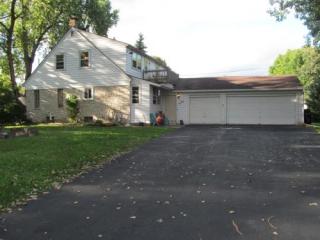 1720 Fairfield Ct, Milwaukee WI  53209-3435 exterior