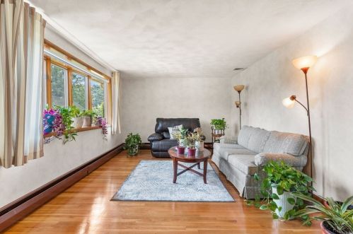 2 George Rd, Peabody, MA 01960-4506