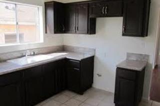 1702 La Brea Ave, Los Angeles CA  90019-5401 exterior