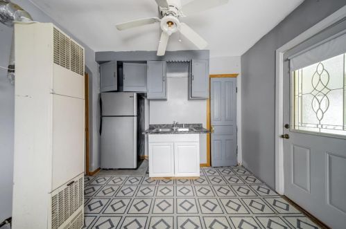 2719 Kildare Ave, Chicago IL 60629-5020 exterior