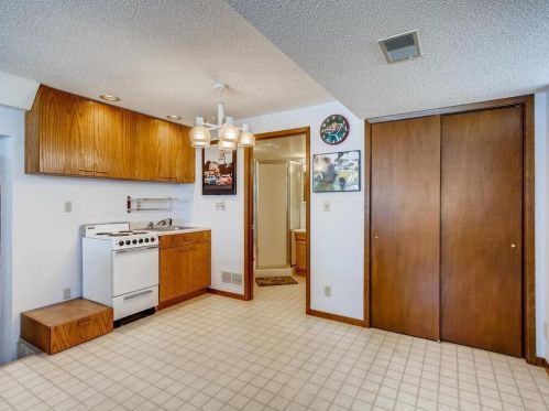 354 18 Ave, South Saint Paul MN 55075-1843 exterior