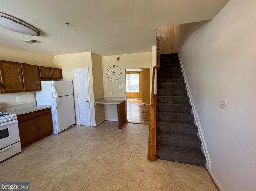 1813 Tobias Dr, Washington DC 20020-2955 exterior