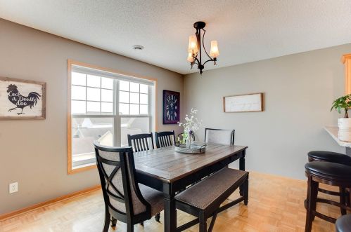 114113 Hundertmark Rd, Chaska MN  55318-4522 exterior