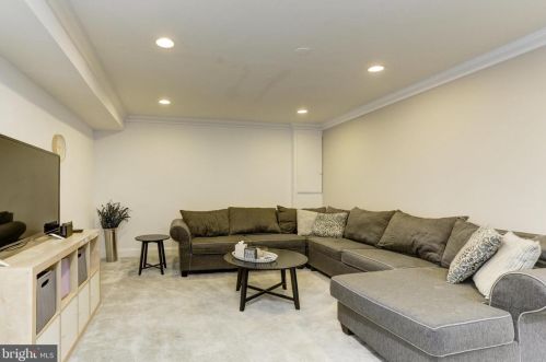 14408 Butternut Ct, Rockville MD exterior