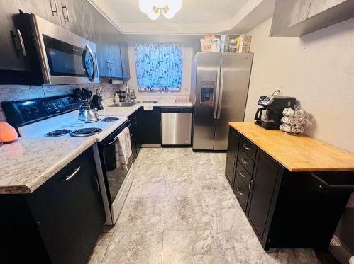 6715 Buchanan Ave, Pittsburgh PA  15122-2729 exterior