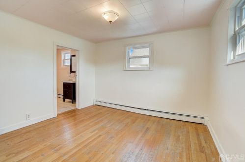 379 Barclay St, Perth Amboy NJ 08861-3128 exterior