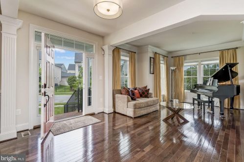 7815 Grand Champion St, Fulton, MD 20759-2628