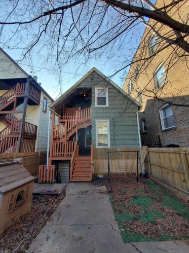 1340 76th St, Chicago, IL 60619-1422