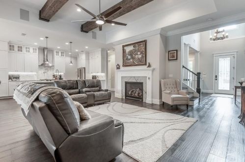 305 Hanna Ave, Tampa FL  33604-6633 exterior