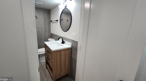 5421 Cedar Ave, Philadelphia PA 19143-1952 exterior