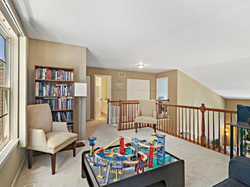 217 Mistwood Ln, Bull Valley IL 60014-4589 exterior