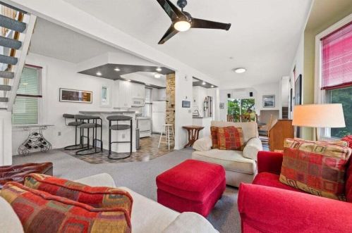 2044 Booth St, Milwaukee WI 53212-3406 exterior