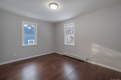 15 17 St, Huntington Station NY 11746-2913 exterior