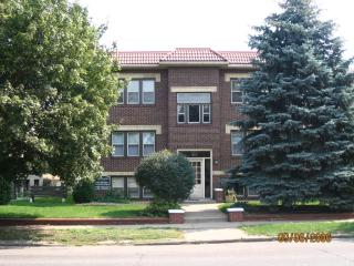 362 Cleveland Ave, Saint Paul MN  55105-1344 exterior