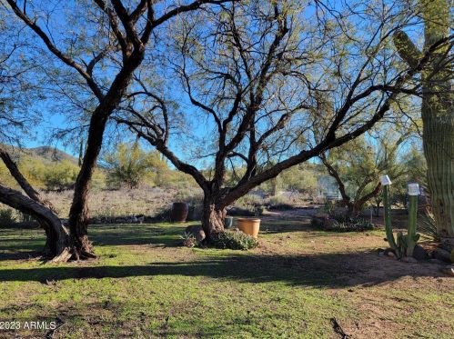 41817 7th St, Phoenix, AZ 85086-7323