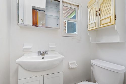 1675 Beechwood Blvd, Pittsburgh PA 15217-1713 exterior