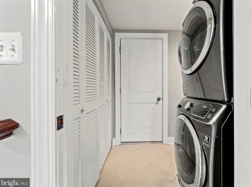 3810 Ft Lincoln Dr, Washington DC 20018-4311 exterior