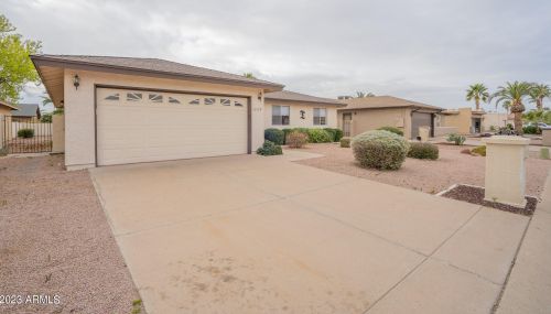 10509 Spring Creek Rd, Chandler AZ  85248-8824 exterior