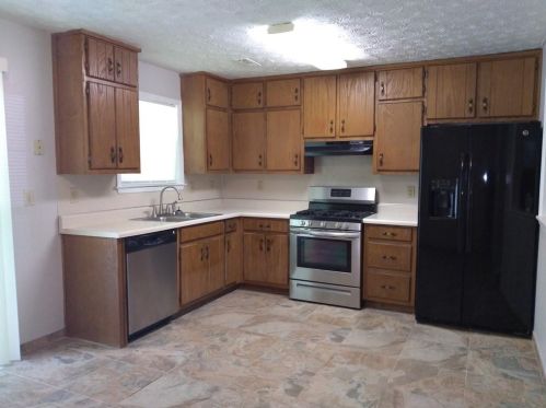 2003 Laboon Cir, Atlanta GA  30349-5246 exterior