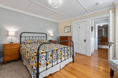 66 Atkinson St, Dover NH 03820-3731 exterior