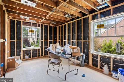 5121 Klingle St, Washington DC  20016-2654 exterior