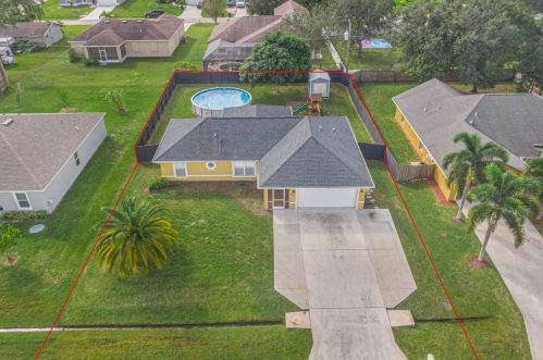 1650 Janette Ave, Fort Pierce, FL 34953-1189