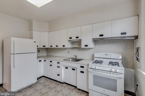 6465 Ditman St, Philadelphia PA 19135-2705 exterior