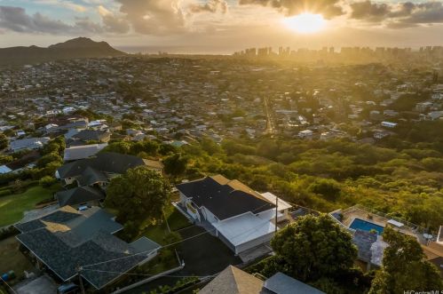 1634 Paula Dr, Honolulu HI  96816-4316 exterior