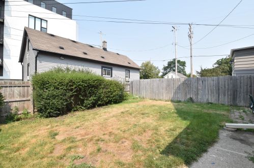 2153 Allis St, Milwaukee WI  53207-1343 exterior