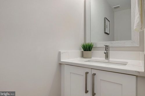 5102 9th St, Washington DC  20011-3918 exterior