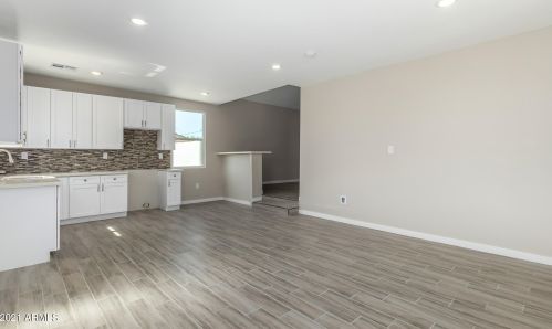 5006 35th Dr, Phoenix AZ  85041-2622 exterior