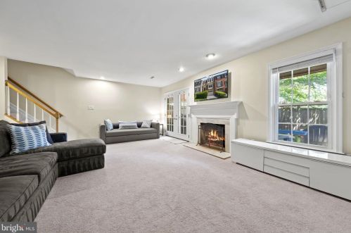 11133 Cedarwood Dr, Rockville MD 20852-3415 exterior