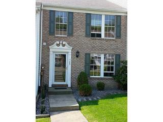 745 Parkridge Ln, Moon Twp, PA 15108-2872