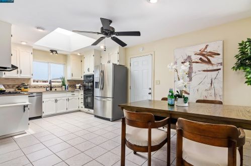 1519 Heartwood Dr, Concord, CA 94521-1939