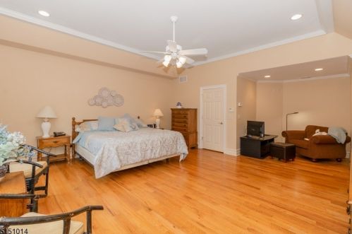 1 Briarcliffe Dr, Scotch Plains NJ 07076-2314 exterior