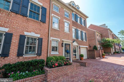 612 Columbus St, Alexandria VA  22314-1849 exterior