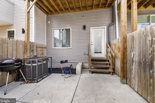 1803 6 St, Philadelphia PA 19140-2539 exterior