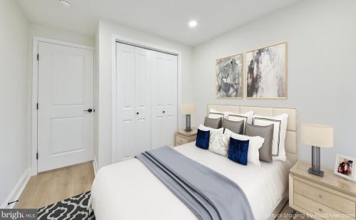 2405 Emerald St, Philadelphia PA  19125-1204 exterior