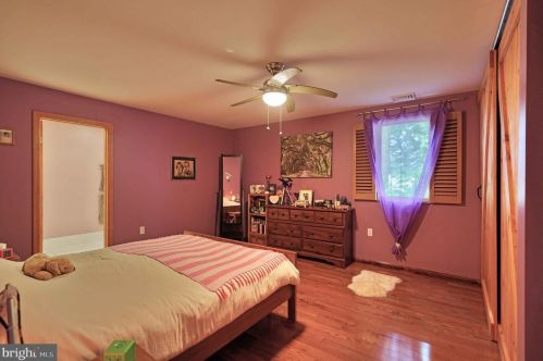 114 Chestnut St, Slatington PA 18080-1512 exterior