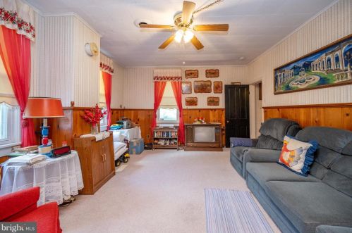 928 State St, Kitzmiller MD 21538-1229 exterior