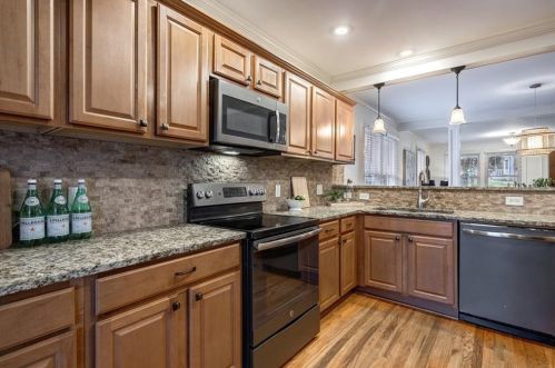 187 Clifton St, Atlanta GA 30317-2032 exterior