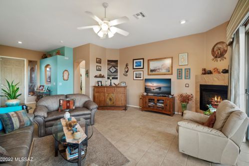 1817 Calle Casas Lindas, Green Valley AZ 85622-8042 exterior