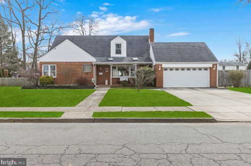 287 Springdale Ave, Trenton, NJ 08620-1227