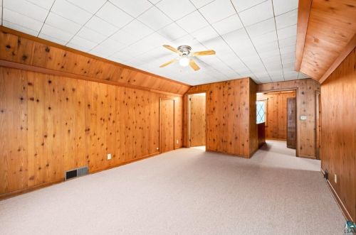 2425 London Rd, Duluth MN 55812-2222 exterior