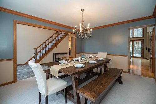 11070 Rambling Oaks Dr, Saint Louis MO 63128-2036 exterior