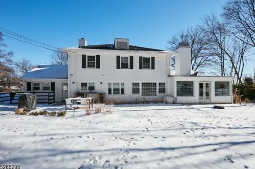 168 Forest Hill Rd, Town Center NJ  07052-3958 exterior