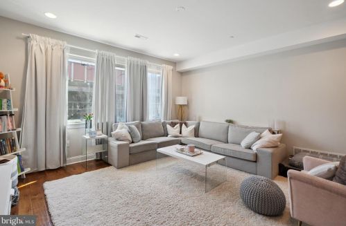 1424 Front St, Philadelphia PA  19147-3902 exterior