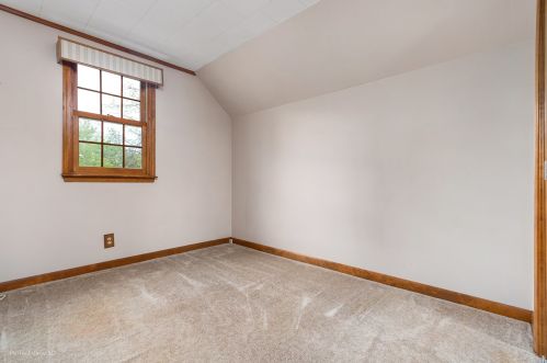 932 Wicker St, Bull Valley IL 60098-2356 exterior