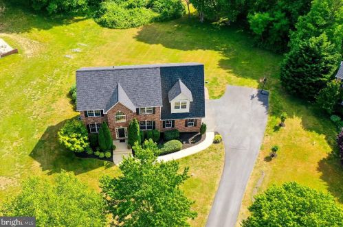 4400 Dairy Barn Dr, Huntingtown, MD 20639-4308