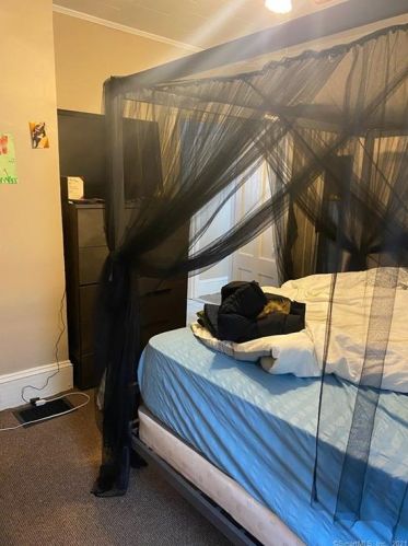 449 Stanley St, New Britain CT 06053-2440 exterior